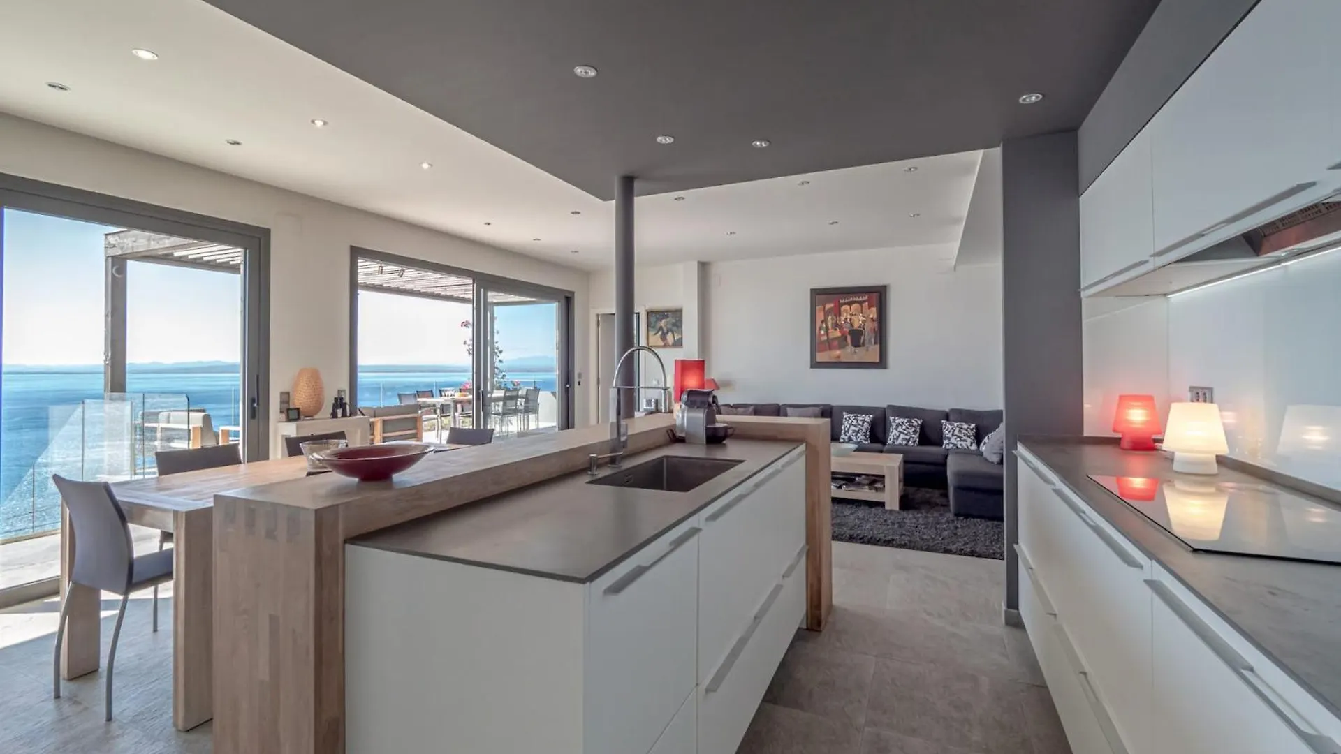 בית נופש Montjoi Apartment In Roses With Central Heating